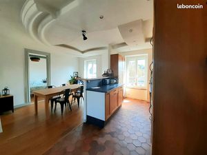 Appartement T4 meublé lumineux et traversant – centre-ville / gare – petite copropriété + 