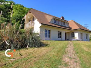 Maison 8 pièces 235 m²