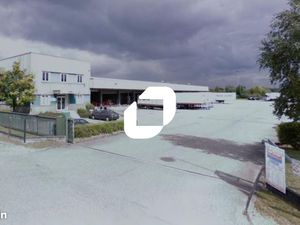Local industriel 3 600 m²