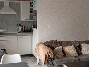 Centre Dinard marché T2 en meublé avec terrasse  ascenseur et parking