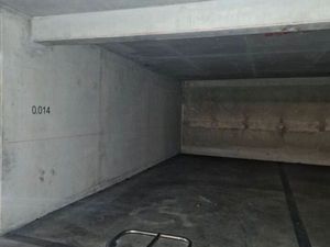 Grande place de parking : 2 véhicules en enfilade