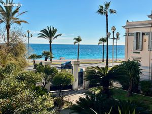 Immeuble Belle Époque  appartement de 62 M2 vue mer  garage en option