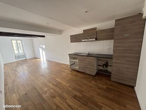 Studio 1 pièce 32 m²