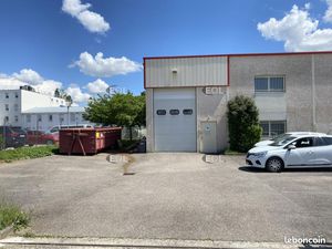 Local d'activité 354 m²