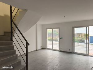 Direct proprio Maison Mitoyenne T4 jardin et stationnements