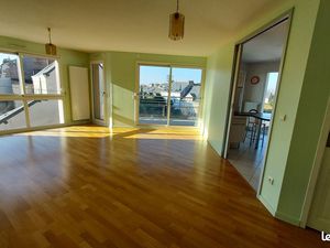 Appartement T3 88 5 m2 libre à ce jour