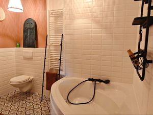 Maison rénovée à neuf avec Tour