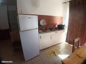 Joli T1 en RC meublé longue durée