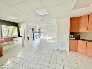 Local commercial 90 m²