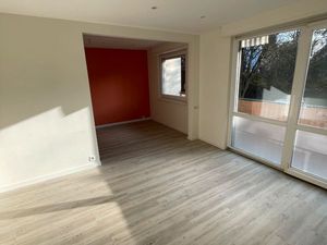 Location appartement dans une petite residence dans un parc arboré