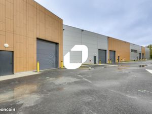 Local d'activité 429 m²