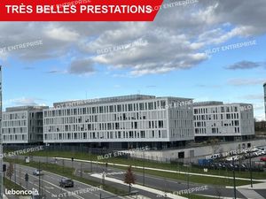 Bureaux 723 m²