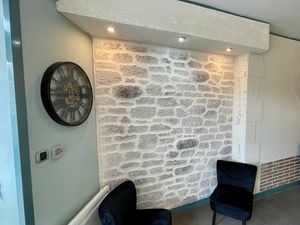 LOCAL COMMERCIAL 39 m² - 18100 VIERZON - QUARTIER CENTRE VILLE