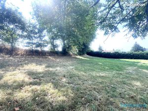 Terrain 1285 m² Lay