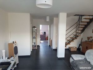 À louer grand duplex