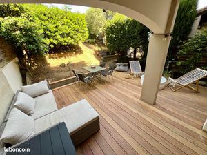 Studio avec terrasse la croix Valmer