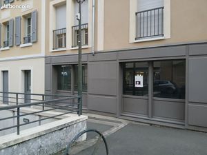 Boutique 76 m² Rambouillet