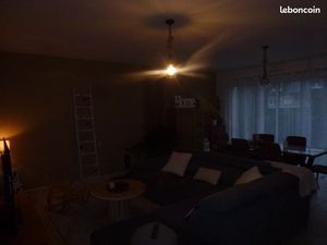 Maison de 4 chambres avec garage et jardin