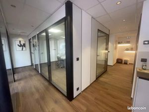 Bureau neuf 80m2 - Port de commerce