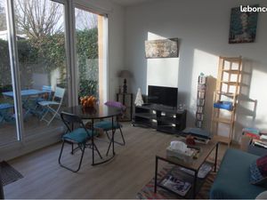 Location Studio/Appartement F1 meublé 33 09 m² GIF-SUR-YVETTE
