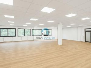 Bureaux 300 m²