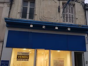 Local commercial rue commerçante