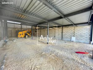 Local d'activité 500 m²