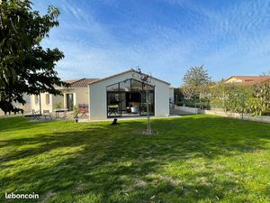 Maison d'architecte 7 pièces 155 m2 de 2015