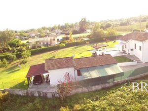 Villa 8 pièces 229 m²