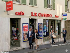 Boutique 166 m² LONGJUMEAU