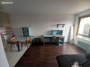 Studio 1 pièce 27 m²