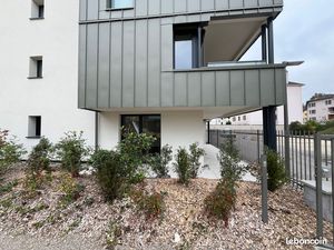 Bel appartement meublé avec garage et terrasse – 2 chambres – 63m2  Annecy centre