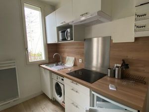 Studio meublé entre Sans souci et Garibaldi