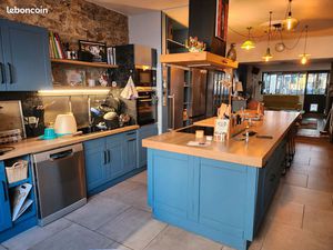 ? Maison de caractère rénovée – 230 m² – Centre-ville de Limoges – Jardin  piscine & parki