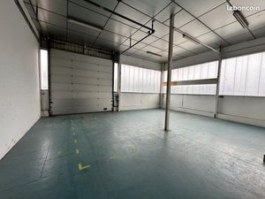 Local professionnel à Hoerdt - 150m2 - (garage/atelier/stockage)