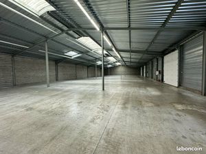 Local d'activité 660 m²