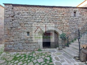 Grange 2 pièces 94 m²