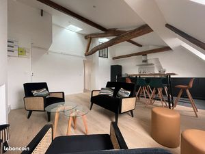 Loue appartement - 50m² - Paris 9ème - Dernier étage et ascenseur