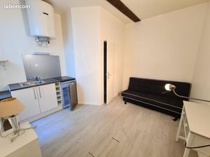 Studio 1 pièce 12 m²