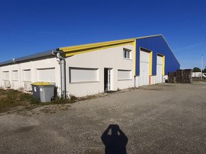 A louer ou vendre entrepôt et bureau