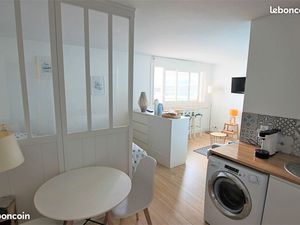 STUDIO meublé à L Année