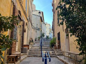 Appartement au cœur du Panier