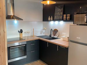 Superbe appartement lumineux entièrement rénové de 40 m² avec parking - Sud/Ouest