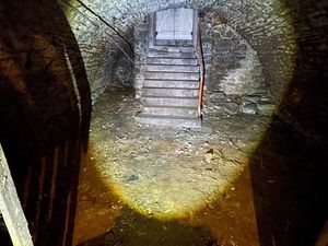 Cave 50m2 Lons-Le-Saunier