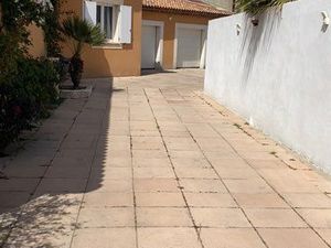 Maison de plain pied belle prestation 1042 m2 s