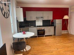 Très grand T2 meublé situé à 2 minutes à pied de la gare de Périgueux et à 10 minutes à pi