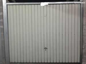 Garage double/box fermé quartier Viarme/Hauts-Pavés