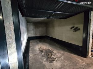 Box à louer - 15 m² - Maurepas