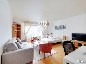 Loft 1 pièce 38 m²