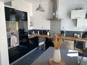 Sète centre-ville   Appart Ancien rénové   64 m2